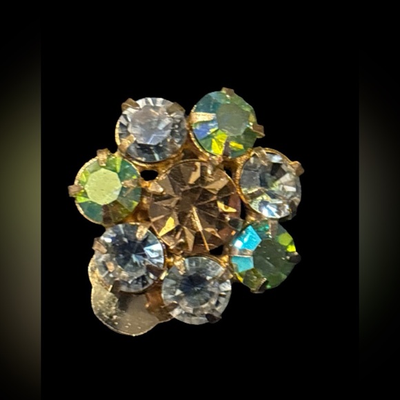 Vintage Aurora Borealis Rhinestone Earrings / Clip-on - Picture 6 of 6